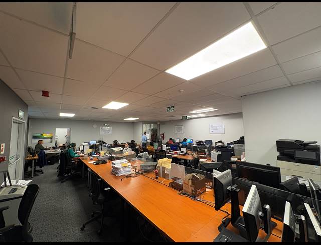 401M² OFFICE TO LET IN FORESHORE